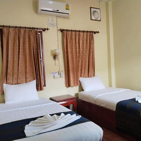 Thipphaphone Guesthouse Muang Pakbèng Exterior foto