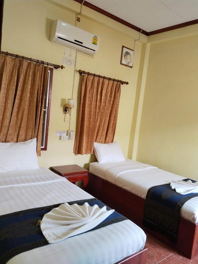 Thipphaphone Guesthouse Muang Pakbèng Exterior foto